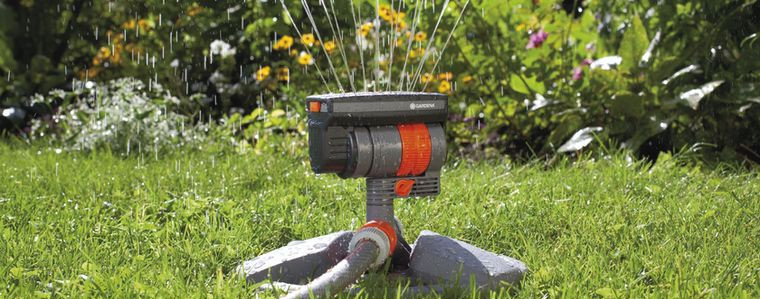 Automatyczne nawadnianie małych ogródków - nawadnianie GARDENA